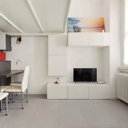 Guesthost - Cosy And Quiet In Lejlighed Milano