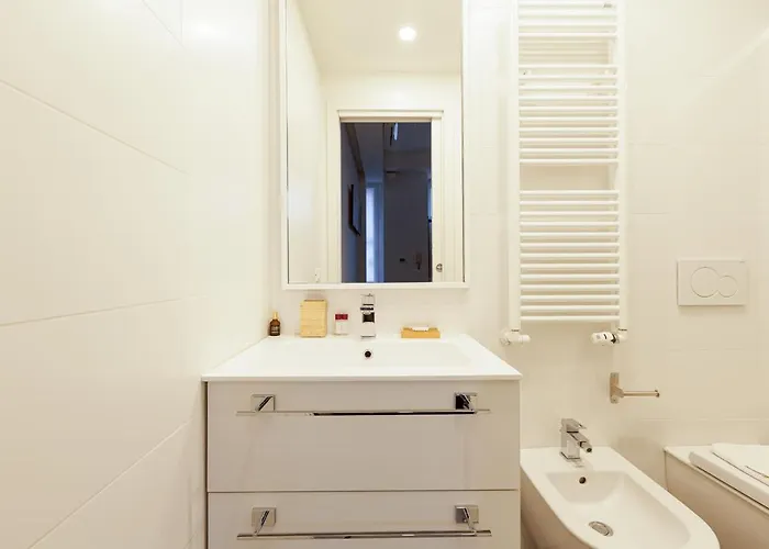 Guesthost - Cosy And Quiet In Milano
